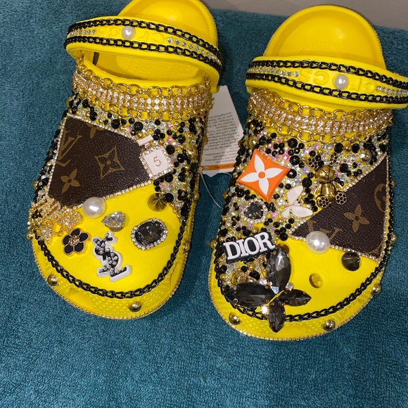 Bling Crocs - Picture 10 of 11